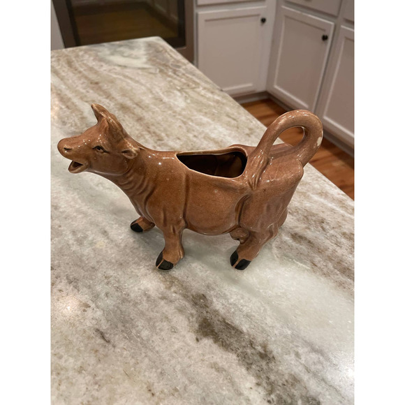 Fun Mid-Century Vintage Cow Pitcher. Liquid pours from cow's mouth. - Picture 1 of 2